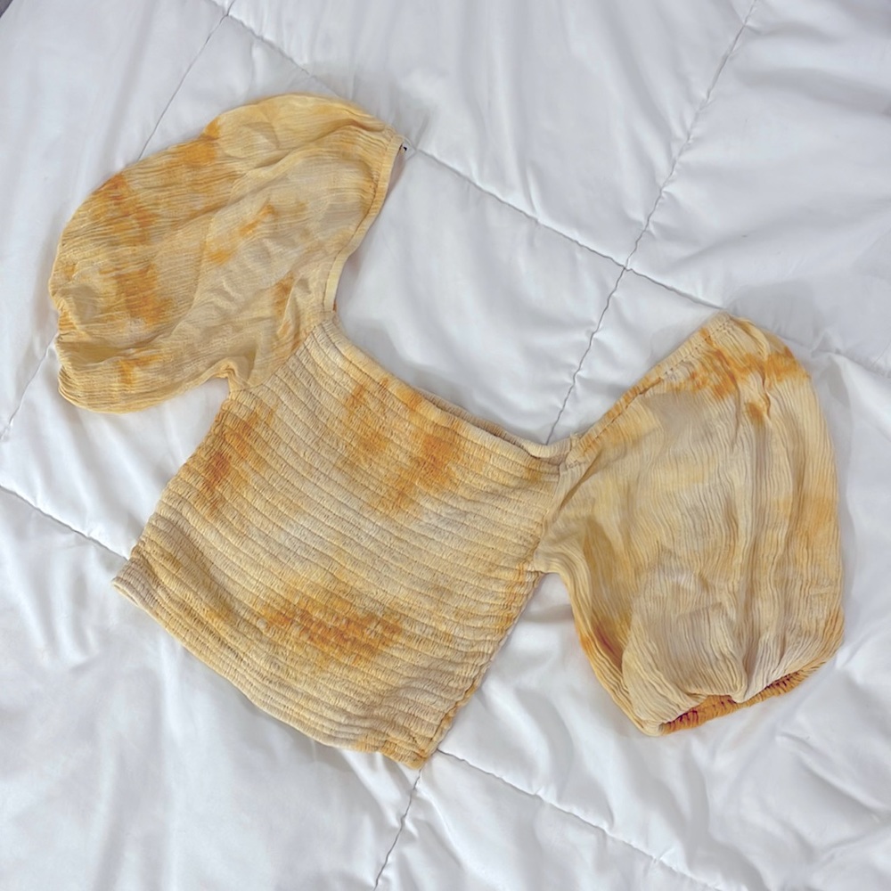 Forever 21 Tie Dye Puff Sleeve Crop Top